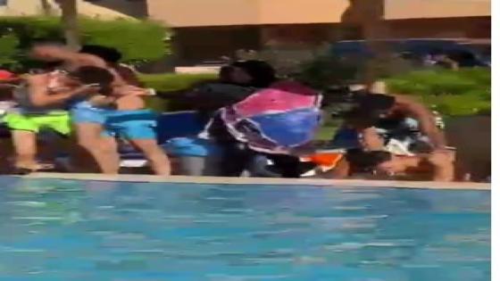 قرية ساوس بيتش.. منتجع الأحلام يتحول إلى وكر للمخدرات.. ولغز أبو صابر وصفقات التايم شير المشبوهة