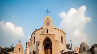 صراع الكتب المتناقضه داخل الكليه الاكليريكيه