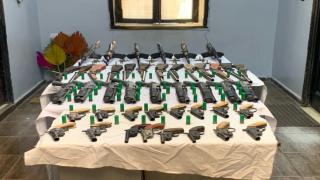 حملة أمنية فى أسوان تضبط 26 قضية جلب المخدرات و99 سلاح ناري