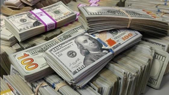 ضبط قضايا اتجار غير مشروع بالنقد الأجنبي بأكثر من 6 ملايين جنيه خلال 24 ساعة