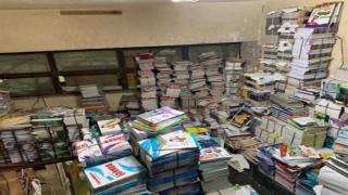 ضبط 2000 نسخة كتب دراسية مخالفة داخل مكتبة في القاهرة