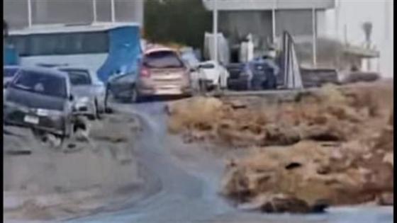 انفجار ماسورة مياه يربك حركة المرور قرب معرض القاهرة الدولي للكتاب