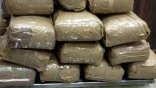 ضبط 4 تجار مخدرات بمطروح بحوزتهم 30 ألف قرص ترامادول