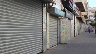 تحرير 143 مخالفة لعدم الالتزام بمواعيد غلق المحال