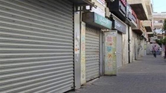 تحرير 143 مخالفة لعدم الالتزام بمواعيد غلق المحال