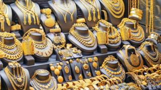 تراجع كبير في أسعار الذهب اليوم.. والجرام يسجل 3189 جنيهًا