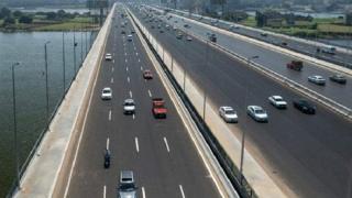 اليوم الأحد.. سيولة مرورية بشوارع ومحاور القاهرة والجيزة وانتشار مكثف لرجال المرور