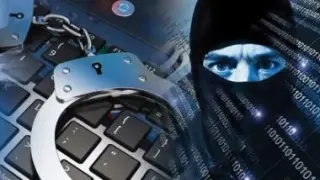 هاكر رأس البر: استولى على أموال الضحايا بـ”كود واحد”