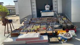 ضبط عامل بالفيوم لإدارة ورشة لتصنيع الألعاب النارية وبحوزته قرابة 1.9 مليون قطعة