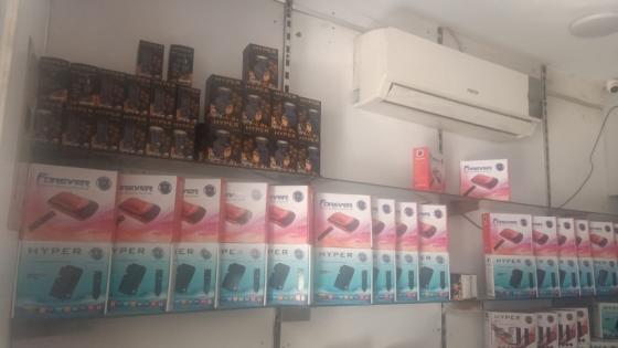 ضبط محل بالجيزة يبيع أجهزة ريسيفر لفك شفرات القنوات الفضائية بالمخالفة للقانون