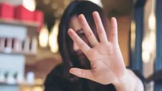 التحقيق مع طبيب عظام شهير بالدقي بعد اتهامه بالتحرش بسيدة داخل عيادته