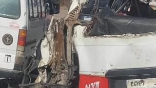 5 مصابين في حادث تصادم بين ميكروباص وسيرفيس وتوك توك بكفر الدوار