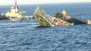 التحفظ على مهندس حفار البترول الغارق بجبل الزيت لحين انتهاء التحقيقات