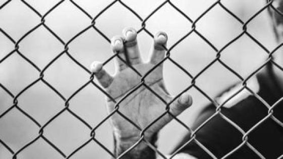 3 سنوات سجن وغرامة لعامل بسوهاج بتهمة الاتجار بالمخدرات