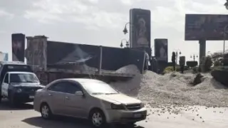 مصرع شخصين في حادث انقلاب تريلا بمداخل الإسكندرية