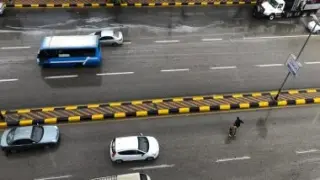 تحركات مرورية مكثفة لضبط الطرق بعد موجة الأمطار