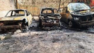 حريق جراج بالزقازيق يلتهم 10 سيارات دون إصابات