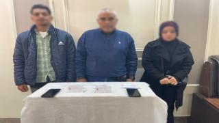 القبض على 3 أشخاص يوزعون دعاية انتخابية قرب لجنة في محافظة المنيا