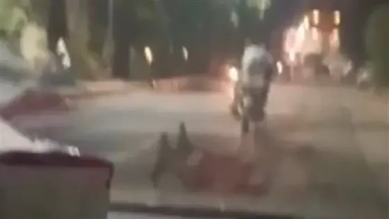 ضبط شابين بعد إسقاط حواجز مرورية بالأقصر.. المتهمان حاولا التخفي بدراجة نارية بلوحات مطموسة