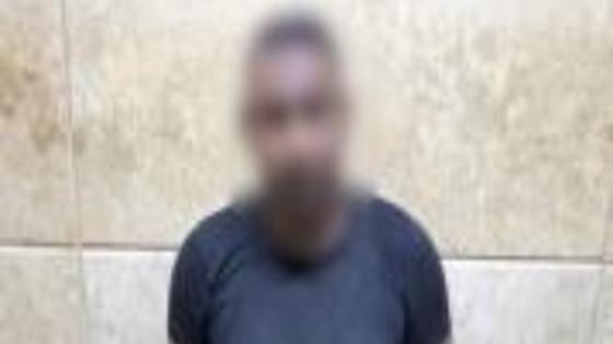 سقوط شخص يحاول توزيع كروت دعائية انتخابية بالأقصر