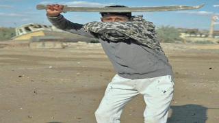 مزق جسده بسلاح أبيض.. حبس المتهم بقتل صديقه في ثاني أيام العيد بحلوان