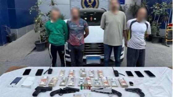 النيابة تحقق مع 4 أشخاص لارتكابهم واقعة سرقة بالقوة في المقطم