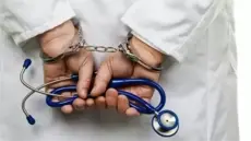 قرار قضائى جديد بإعادة محاكمة طبيب القلب المزيف بتهمة تزوير المؤهل وانتحال صفة طبيب 