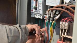 ضبط 5 آلاف قضية سرقة كهرباء خلال حملات بالمحافظات