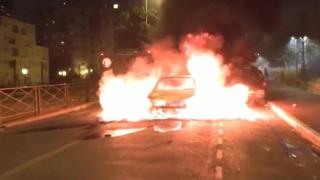 إضرام النيران في سيارة