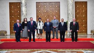 الرئيس السيسي يبحث مع وفد النواب الأمريكي مسار وقف إطلاق النار وتبادل الرهائن