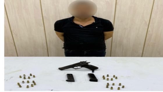 “سبق اتهامه في 20 قضية”.. سقوط هارب من المؤبد بحوزته سلاح ناري في المعصرة
