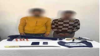 بعد ظهورهما في فيديو وصور.. ضبط شخصين يحملان أسلحة بدمياط