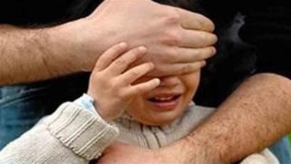 سائق يعتدي جنسيا على طفلتين بالبحيرة