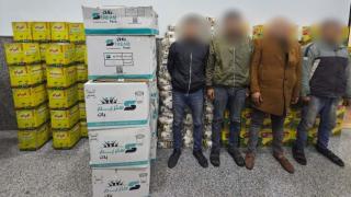 خدوا البضاعة وهربوا.. ضبط تشكيل عصابي للنصب على أصحاب المصانع بالزيتون