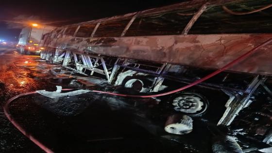 نجاة 60 راكبًا من الموت بعد تفحم أتوبيس إثر اشتعال النيران داخله في قنا