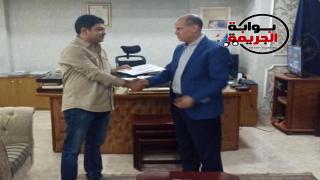 مدير مباحث سوهاج يُكرّم ” العقيد شوقى ” لأنه مثالاً يحتذى به في التصدي للجريمة