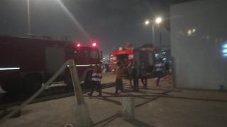 مطاردة بالأسلحة البيضاء في العجوزة تنتهي بتحطيم محطة بنزين وإصابة شابين