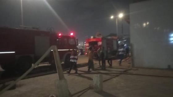 مطاردة بالأسلحة البيضاء في العجوزة تنتهي بتحطيم محطة بنزين وإصابة شابين