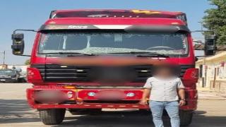 الأمن يكشف ملابسات فيديو اصطدام سيارة نقل بملاكي في الشرقية