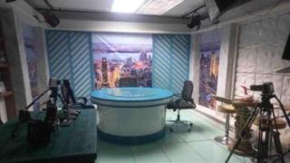 ضبط مالك استوديو تصوير تلفزيوني “بدون ترخيص” بالتجمع الأول