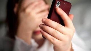 القبض على مونتير بتهمة تهديد مذيعة بوكالة أنباء أجنبية في أكتوبر