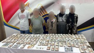 حاميها حراميها.. ضبط 5 لصوص لسرقة مشغولات ذهبية وملايين الجنيهات من داخل شقة بالغردقة 