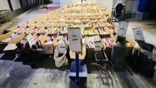 ضبط ورشتين لتصنيع الألعاب النارية بداخلهما 4 ملايين قطعة بالفيوم