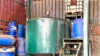 الداخلية تضبط مصنعًا لإنتاج وتعبئة المنظفات والمطهرات المنزلية دون ترخيص بالقليوبية