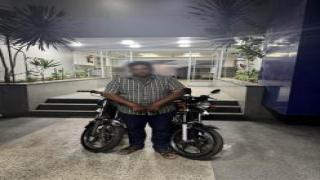 سقوط عاطل لسرقته دراجتين ناريتين بأسلوب “قطع وتوصيل الأسلاك” فى دمياط