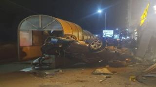 إصابتان وتلفيات جسيمة إثر انقلاب سيارة ملاكي بكورنيش الإسكندرية