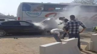 احتراق سيارة الإعلامي أحمد شوبير بطريق صلاح سالم دون إصابات