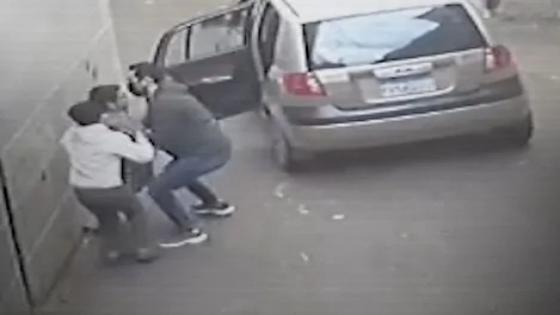 لحظة شجاعة.. طفل يتصدى لمحاولة خطف شقيقه في كفر الشيخ