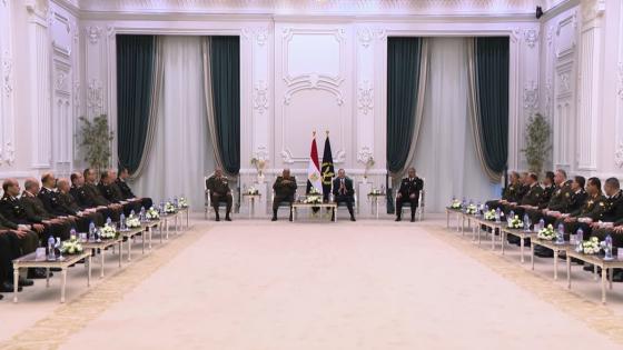 وزير الداخلية يستقبل وزير الدفاع وكبار قادة القوات المسلحة 