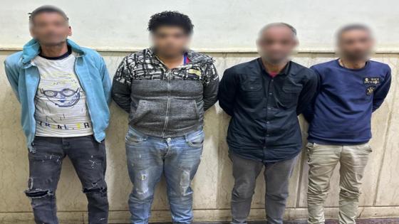 ضبط 4 منادي سيارات لابتزاز المواطنين بالسويس